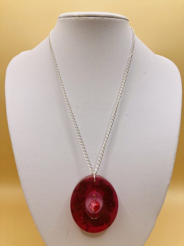 collier ovale rose