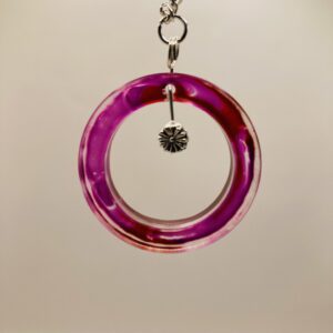 Collier sautoir perles motifs feuilles